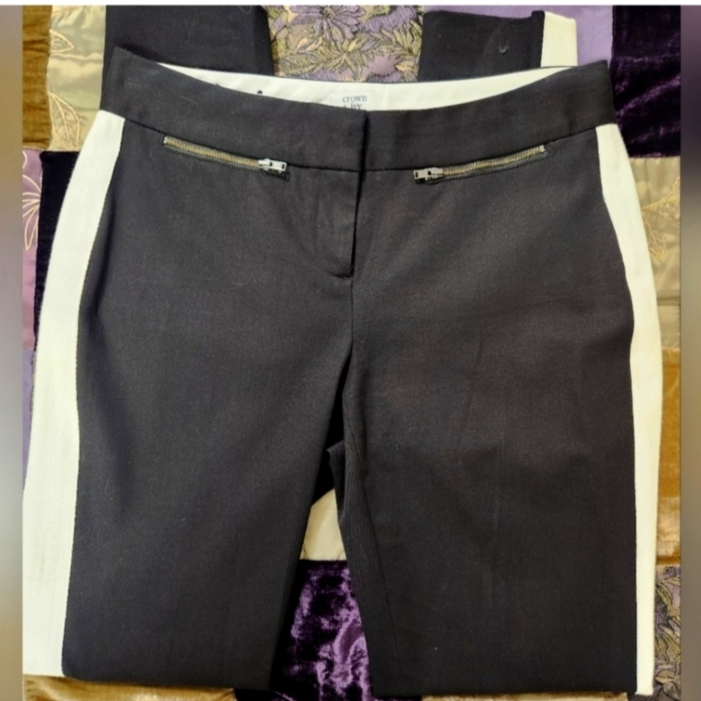 Crown & lvy Crop Pants - Picture 2 of 10